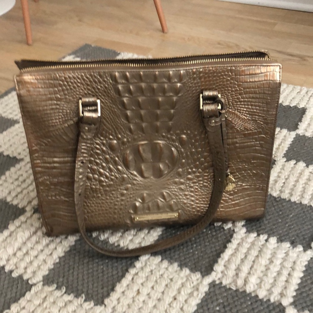 Brahmin gold bag . Like new.